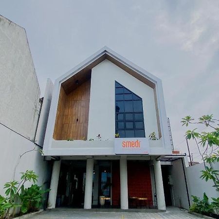 Hotel Smedi Coliving Yogyakarta Esterno foto